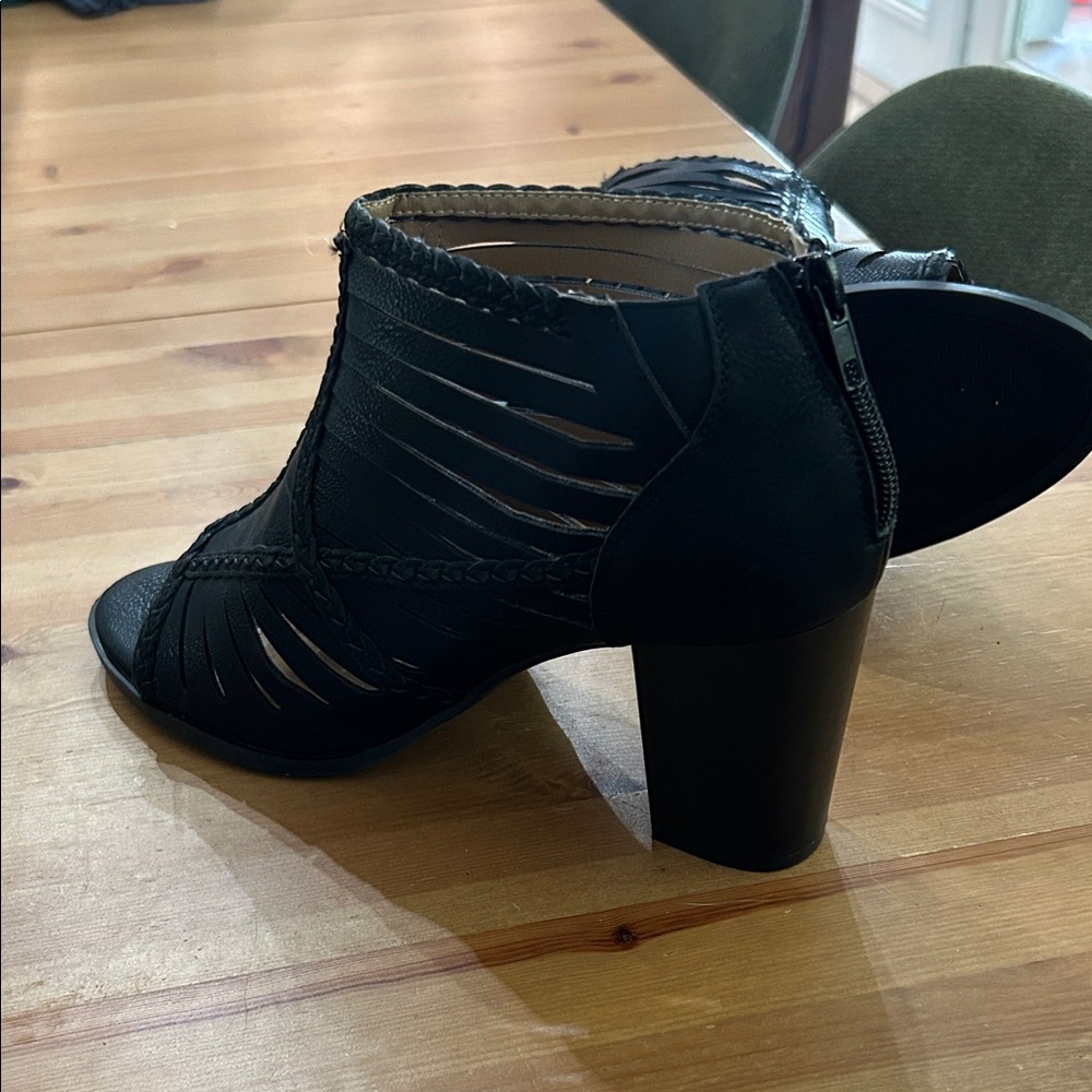 torrid Black Braided Cutout Peep-Toe Block Heel Boots - Picture 4 of 5